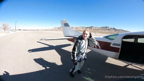 Reeseinpieces 23 01 2023 2751673976 Skydiving