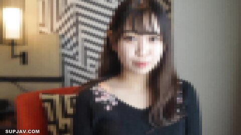 3053691 ExclusiveA 19-year-old lady JD who is