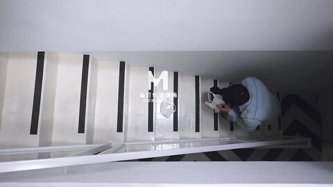 MD-0246父女乱伦给同学看-楚梦舒