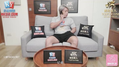 PMC208年轻女记者被爆操-李慕