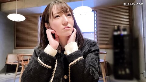 3054376 Exclusive Limited time only Can`t stop shaking her hips Too beautiful monja-yaki restaurant waitress