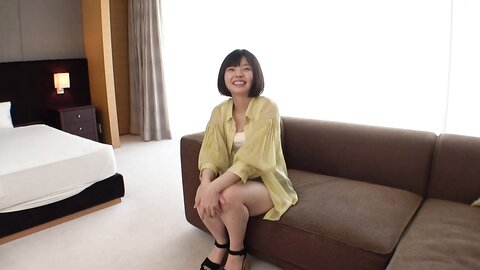 SIRO-4934 [This is a super -fast piston pass through the highway] A 18 -year -old college student who has...