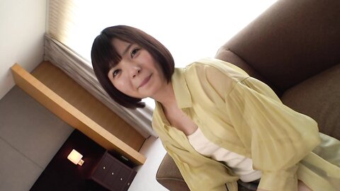 SIRO-4934 [This is a super -fast piston pass through the highway] A 18 -year -old college student who has...