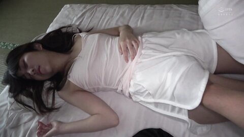 APAA-388 A rich and obscene basket one night sex with a lot of sweat and joy juice spent with a girl in an...