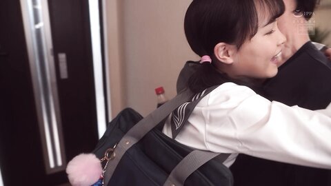 HMN-221 Even if Daddy and Mom are at close range, borrow a big shirt from an older brother and do not...