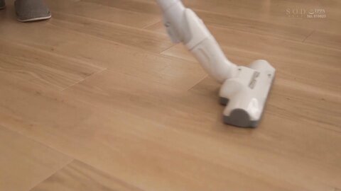 STARS-669 While she was absent, she reunited with her ex -girlfriend who was dating in junior high school for...