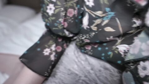 3057199 Limited number Cinema style Uncensored Beautiful office lady with good looks and off-days at the beach