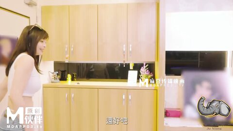 SSN-002爆乳嫩妹秘密性爱