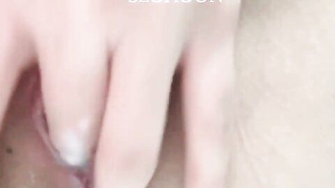 꼴린다고 알바중에 애액 질질 흘리면서 자위해버리곤 인증하는 애액 자위 섹트 오프 일탈 살색계 멜돔 팸섭 서울오프 부커 애액 애무 수치플 능욕플 섹스 조