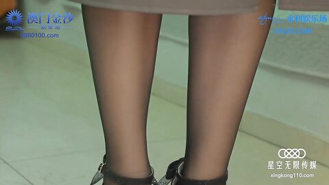 XKG029淫荡女教师色诱大屌学生-晴天