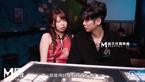 HJ-096网美新年拍色图现场开舔我老二