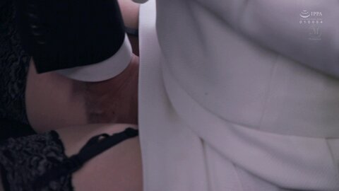 JUQ-030 [4K] The secretary of a married woman, the president full of sweat and kissing, the Creampie Creampie...