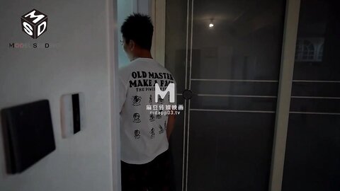 MSD-108看着姐姐给人操