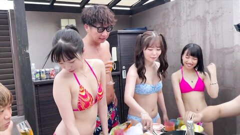 300NTK-749 [See the unknown sexual desire of the minimal girl bitch!] [Attack with Devich Chibi Mak...