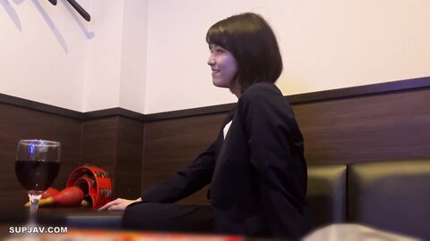 3069184 Exclusive2 ☆Stiff hair☆Pure and slender girl PT2☆Fucking in a love hotel with swimming pool