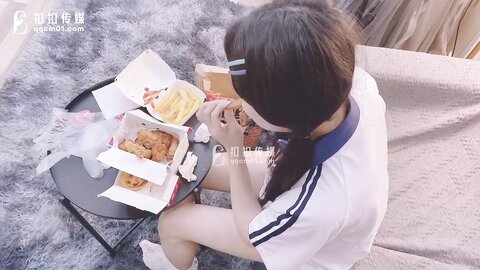 FSOG-025面基叛逆期少女-不见星空