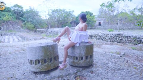 Fullfive 在幽靜的村子裡小溪边自慰 01 04 2020 28736559 Squirt In An Ancient Stone Village