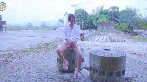 Fullfive 在幽靜的村子裡小溪边自慰 01 04 2020 28736559 Squirt In An Ancient Stone Village