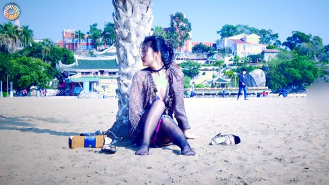 Fullfive 阳光沙滩 02 04 2020 29079298 Masturbating With Toy On The Public Beach