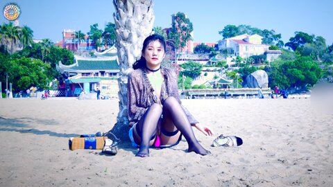 Fullfive 阳光沙滩 02 04 2020 29079298 Masturbating With Toy On The Public Beach