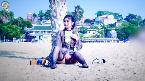 Fullfive 阳光沙滩 02 04 2020 29079298 Masturbating With Toy On The Public Beach