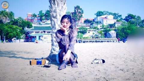 Fullfive 阳光沙滩 02 04 2020 29079298 Masturbating With Toy On The Public Beach
