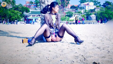 Fullfive 阳光沙滩 02 04 2020 29079298 Masturbating With Toy On The Public Beach