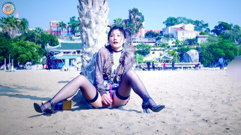 Fullfive 阳光沙滩 02 04 2020 29079298 Masturbating With Toy On The Public Beach