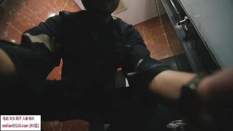 Yin 骚 人 妻 街 头 搭 讪