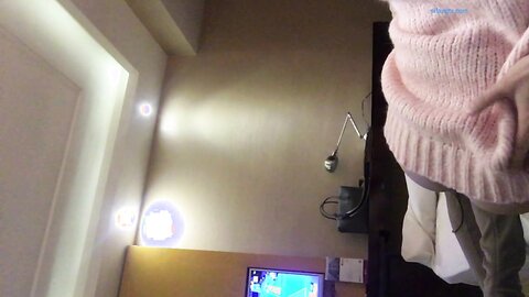 12 Great Moves In A Hotel Room