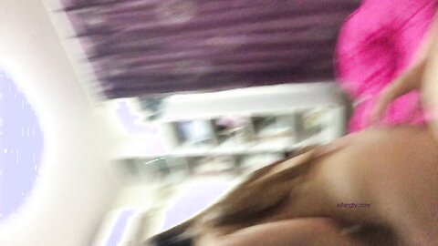 2015 03 05 000101 Real Snogging In New Room
