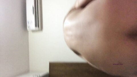 2015 03 05 000101 Real Snogging In New Room