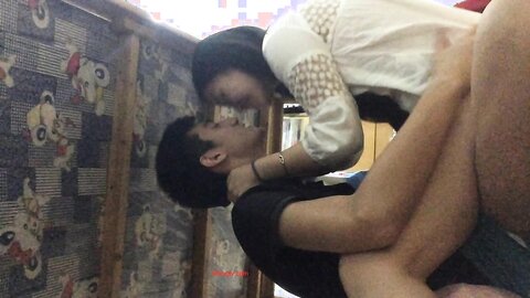27 Little Couple Keeps Playing