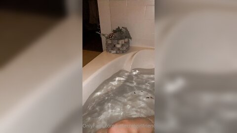 Ursecretgirlfriend  2023 02 28  2786199100