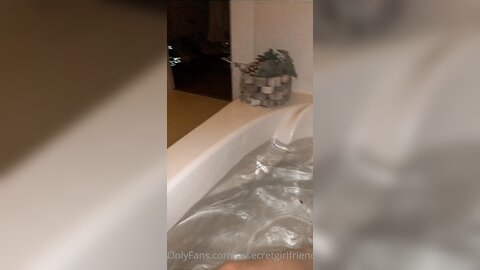 Ursecretgirlfriend  2023 02 28  2786199100