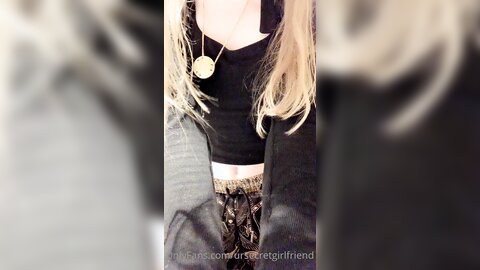 Ursecretgirlfriend  2023 06 23  2911655008