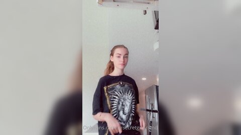 Ursecretgirlfriend  2023 07 24  2953834110