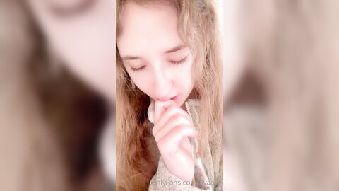 Evaava 26 01 2023 2755332975 Iб─≥D Move My Lips So Gently Kissing Your Cock П÷╔╧