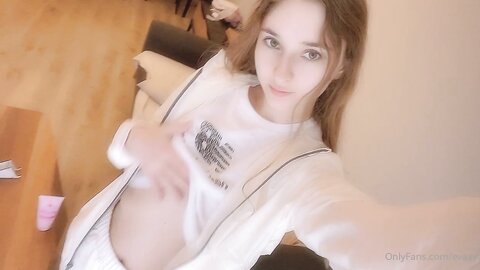 Evaava 30 01 2023 2754961098 My Boobs Are So Swollen After Running П÷≤Ёп÷╓╜