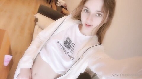 Evaava 30 01 2023 2754961098 My Boobs Are So Swollen After Running П÷≤Ёп÷╓╜
