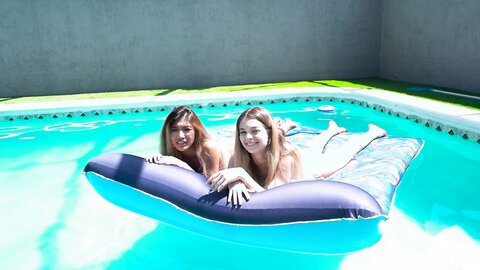 Clara Trinity Molly Little  Summer For Three