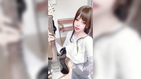 [Cosplay] Byoru - Hitomio16 Guitar sister