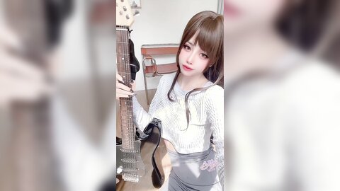[Cosplay] Byoru - Hitomio16 Guitar sister