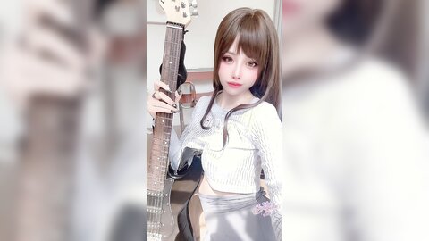 [Cosplay] Byoru - Hitomio16 Guitar sister