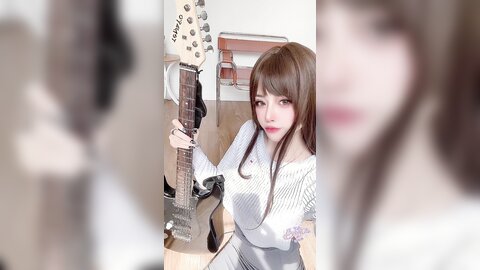 [Cosplay] Byoru - Hitomio16 Guitar sister
