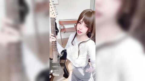 [Cosplay] Byoru - Hitomio16 Guitar sister