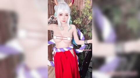 [Cosplay] Byoru - Yamato (One Piece) (2)