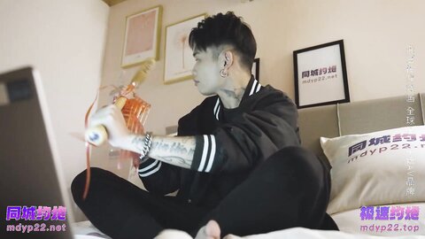 BLX-0050淫炮王大战骚逼拉拉队-夏晴子