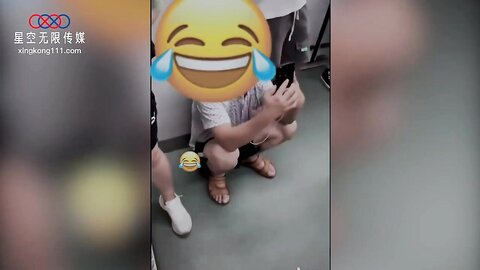 XK8176女大学生地铁冤枉大叔风波