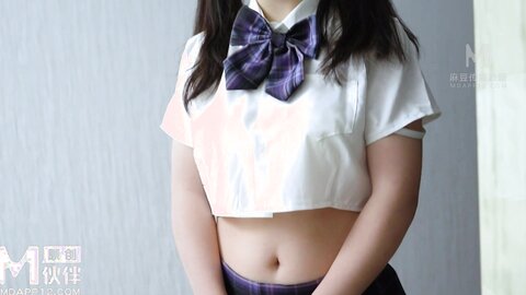 LY-031哥哥约炮妹妹被操